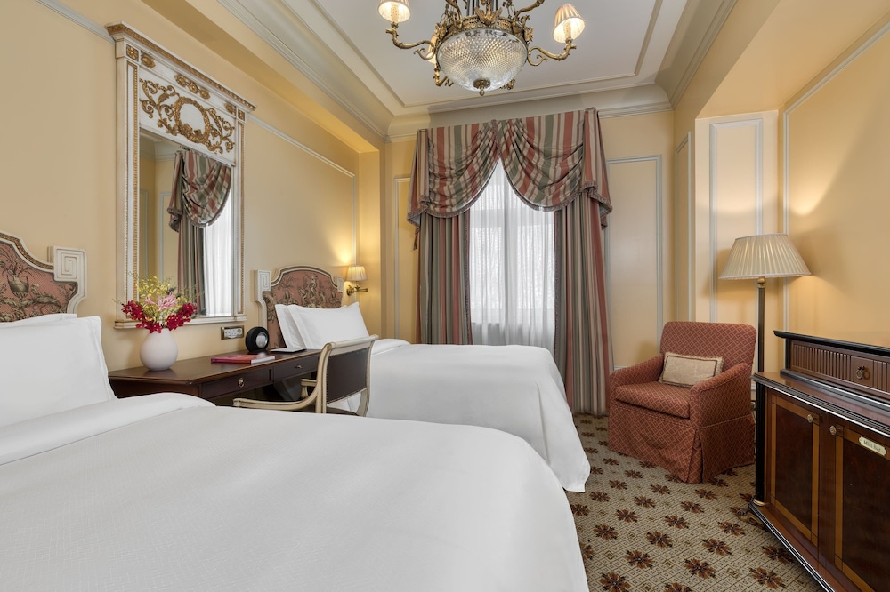 Hotel Grande Bretagne, a Luxury Collection Hotel, Athens — Hotel rooms in Athens, Attica