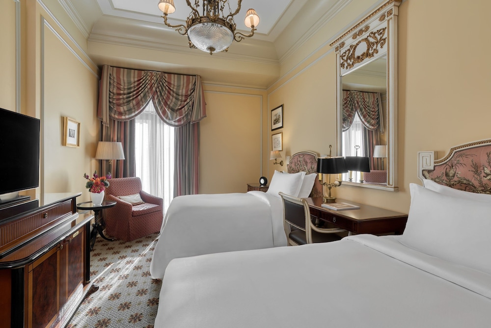 Hotel Grande Bretagne, a Luxury Collection Hotel, Athens — Hotel rooms in Athens, Attica