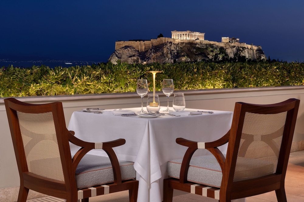 Hotel Grande Bretagne, a Luxury Collection Hotel, Athens — Restaurant & bars in Athens, Attica