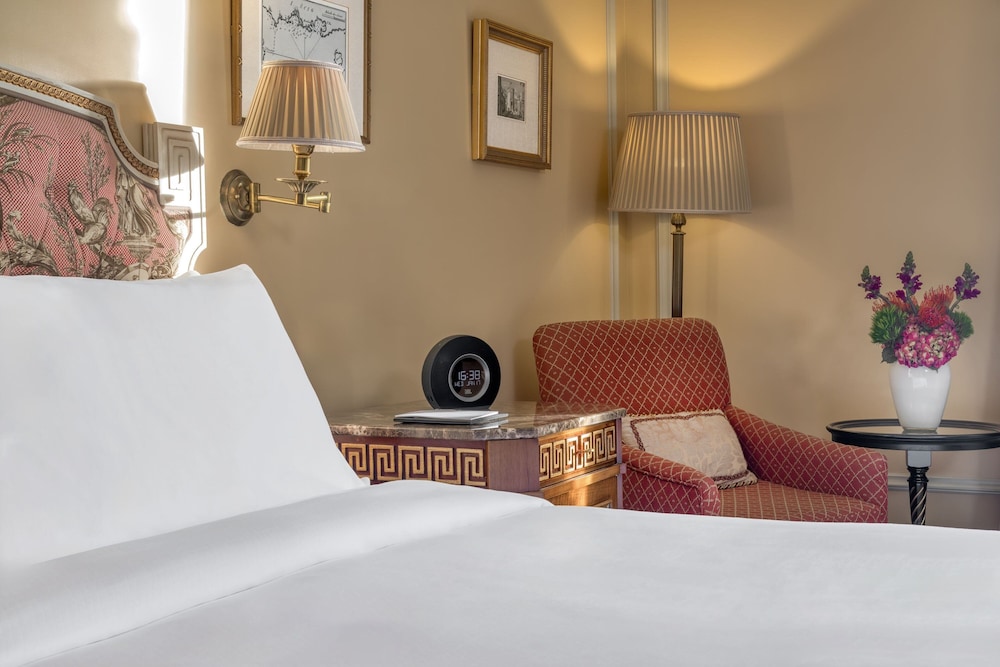 Hotel Grande Bretagne, a Luxury Collection Hotel, Athens — Hotel rooms in Athens, Attica