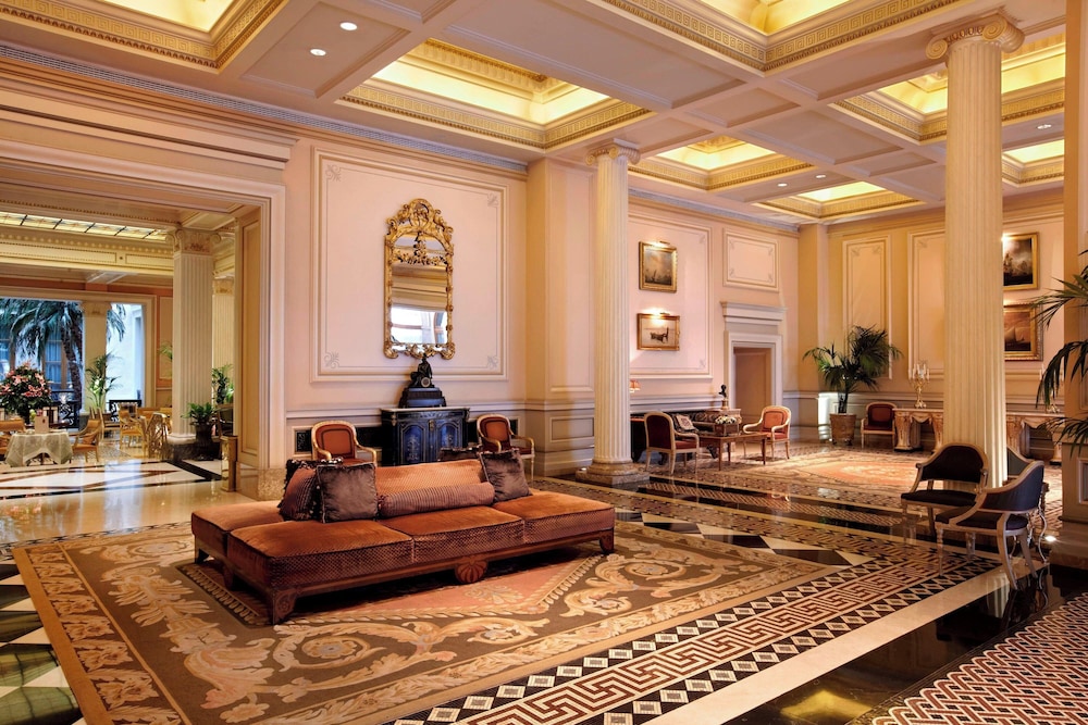 Hotel Grande Bretagne, a Luxury Collection Hotel, Athens — Hotel building in Athens, Attica