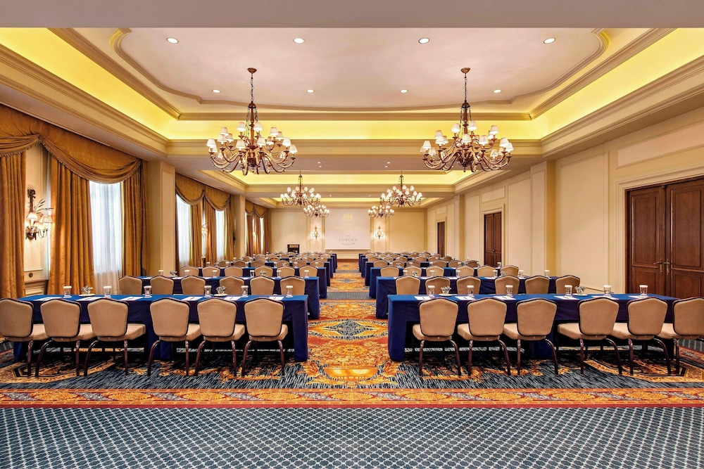 Hotel Grande Bretagne, a Luxury Collection Hotel, Athens — Hotel building in Athens, Attica