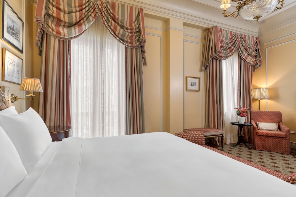 Hotel Grande Bretagne, a Luxury Collection Hotel, Athens — Hotel rooms in Athens, Attica