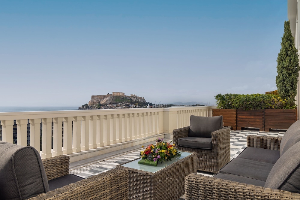Hotel Grande Bretagne, a Luxury Collection Hotel, Athens — Attractions in the area in Athens, Attica