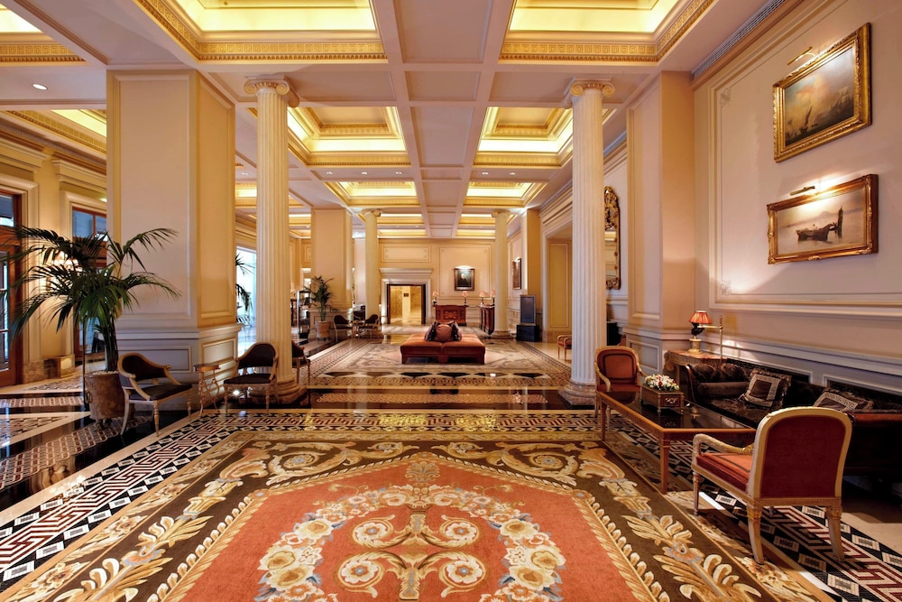 Hotel Grande Bretagne, a Luxury Collection Hotel, Athens — Hotel building in Athens, Attica