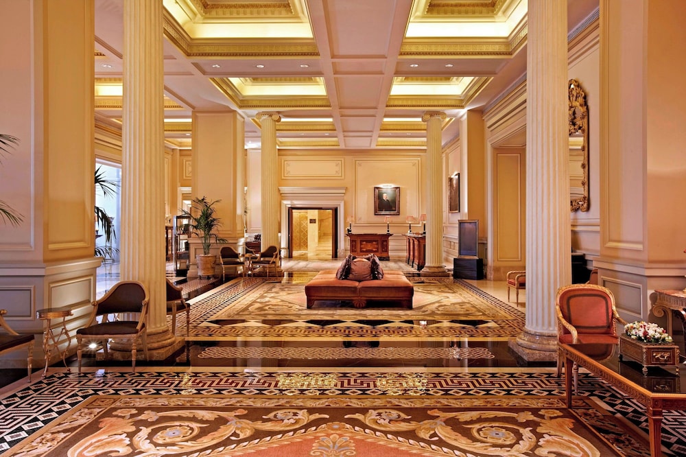 Hotel Grande Bretagne, a Luxury Collection Hotel, Athens — Hotel building in Athens, Attica