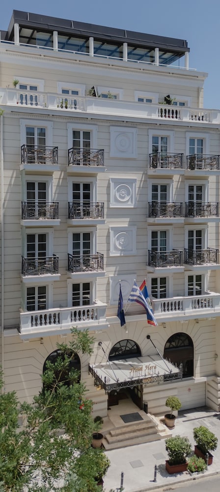 Hera Hotel