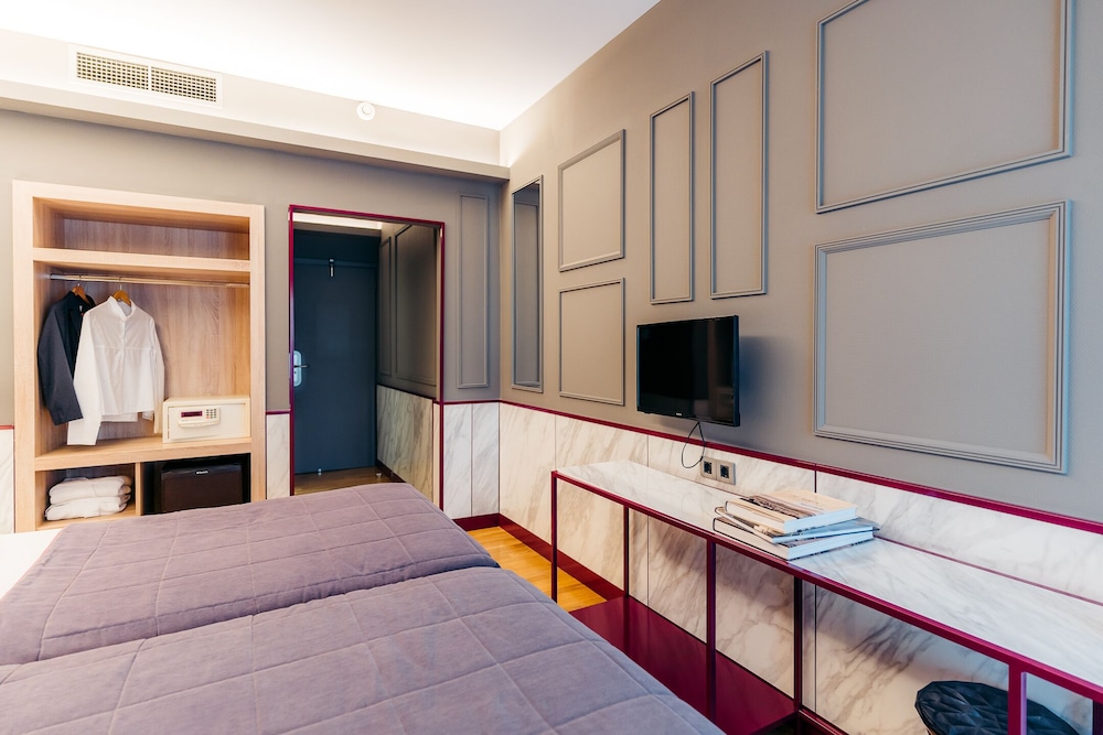 Herodion Athens — Hotel rooms in Athens, Attica