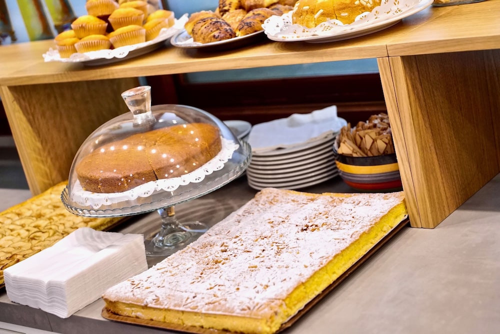 Hotel Centrale — Restaurant & bars in Mestre, Veneto
