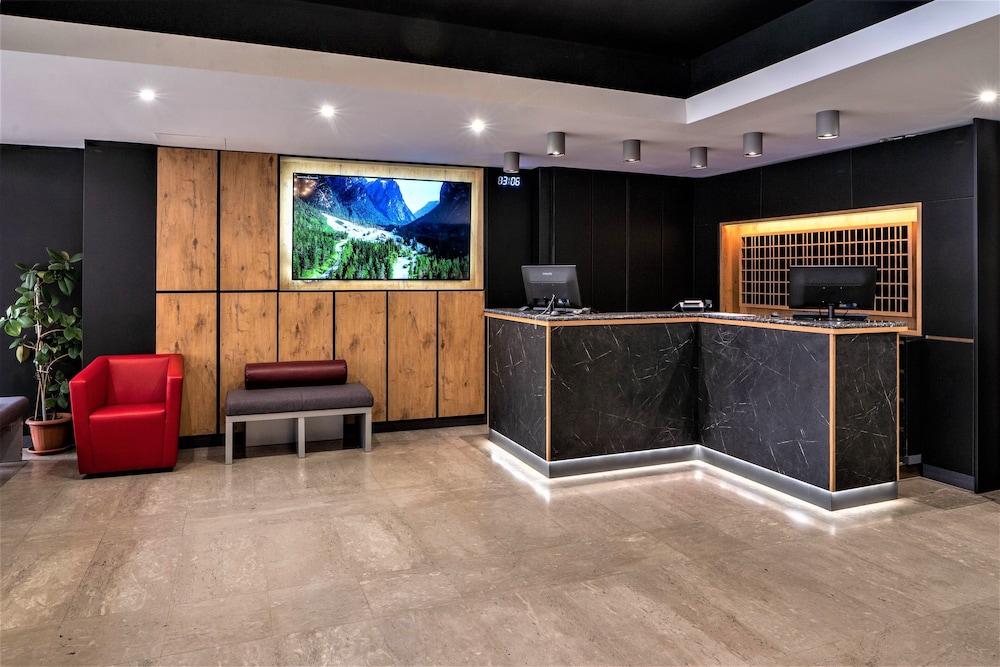 Hotel Centrale — Hotel building in Mestre, Veneto