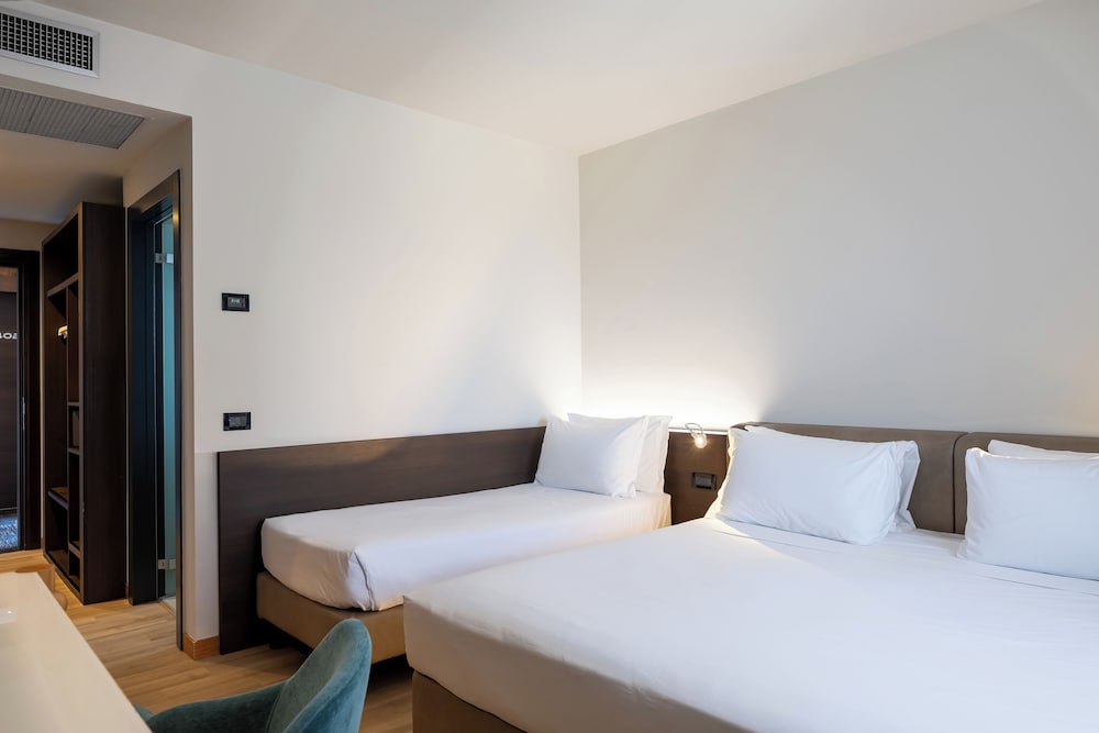 Elite Hotel & Spa — Hotel rooms in Mestre, Veneto
