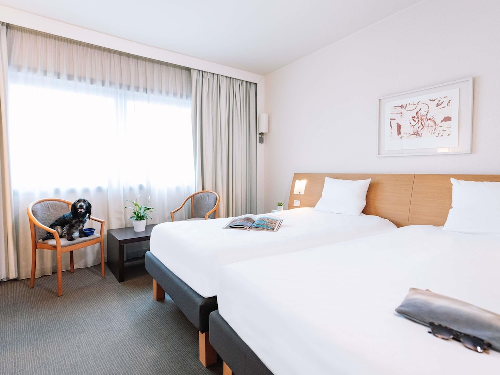 Novotel Venezia Mestre Castellana — Hotel rooms in Mestre, Veneto