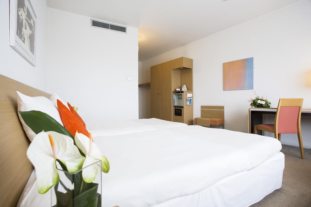 Novotel Venezia Mestre Castellana — Hotel rooms in Mestre, Veneto