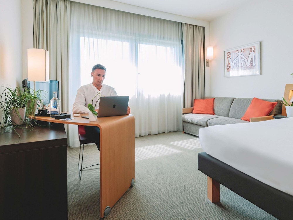 Novotel Venezia Mestre Castellana — Hotel rooms in Mestre, Veneto