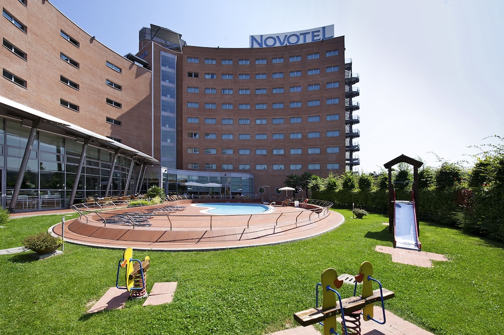 Novotel Venezia Mestre Castellana — Hotel building in Mestre, Veneto