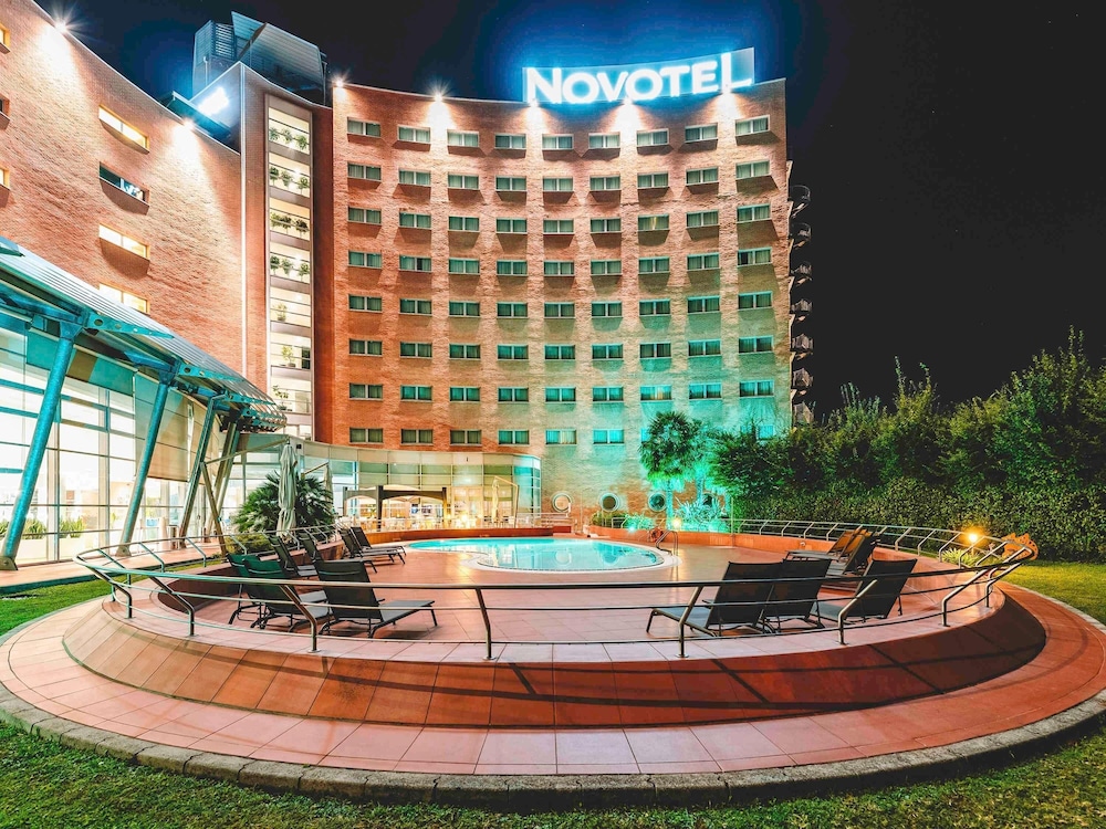 Novotel Venezia Mestre Castellana — Hotel building in Mestre, Veneto