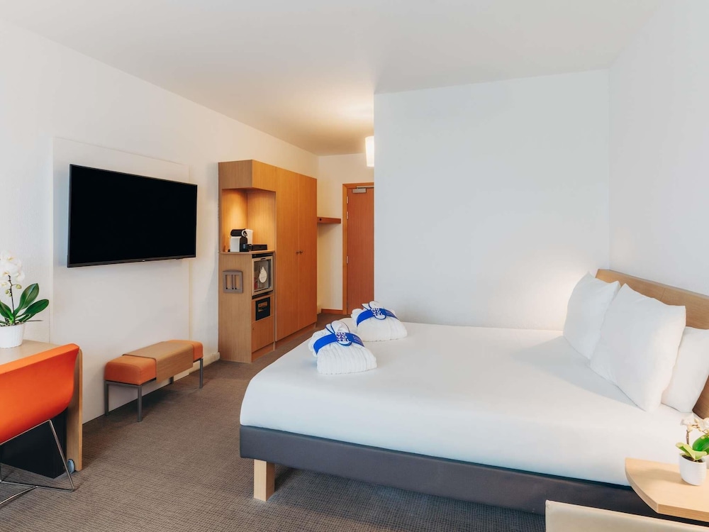 Novotel Venezia Mestre Castellana — Hotel rooms in Mestre, Veneto
