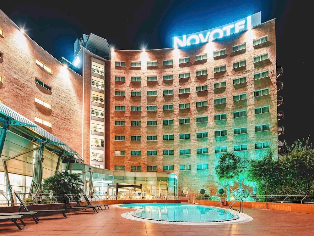 Novotel Venezia Mestre Castellana — Hotel building in Mestre, Veneto