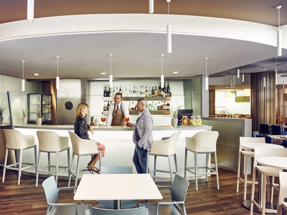 Novotel Venezia Mestre Castellana — Restaurant & bars in Mestre, Veneto