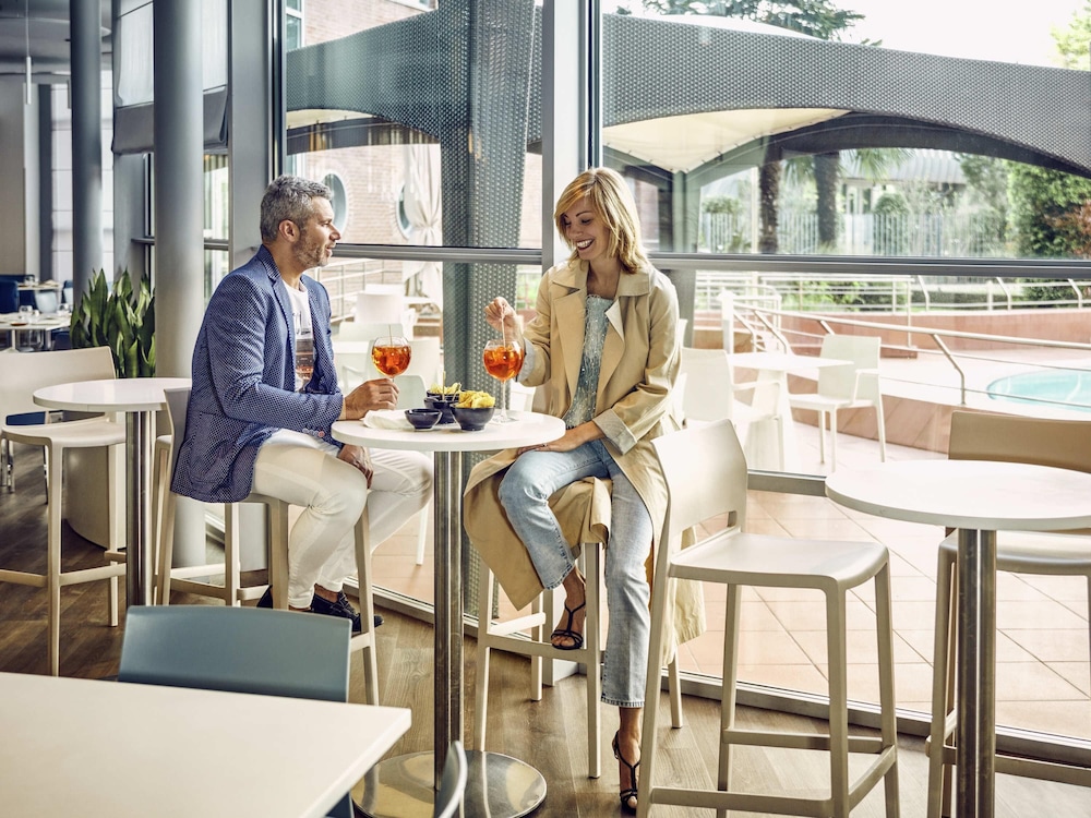 Novotel Venezia Mestre Castellana — Restaurant & bars in Mestre, Veneto