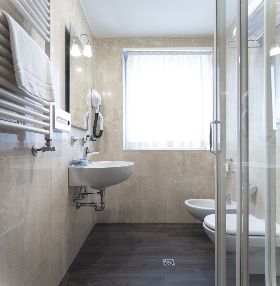 Smart Hotel Holiday — Hotel rooms in Mestre, Veneto