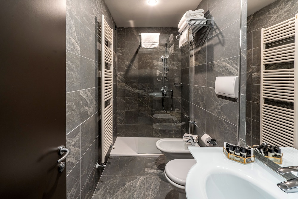 Smart Hotel Holiday — Hotel rooms in Mestre, Veneto