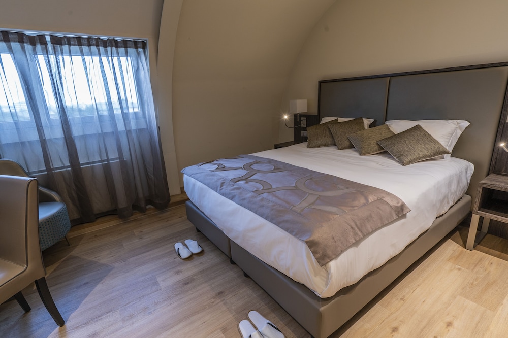 Smart Hotel Holiday — Hotel rooms in Mestre, Veneto