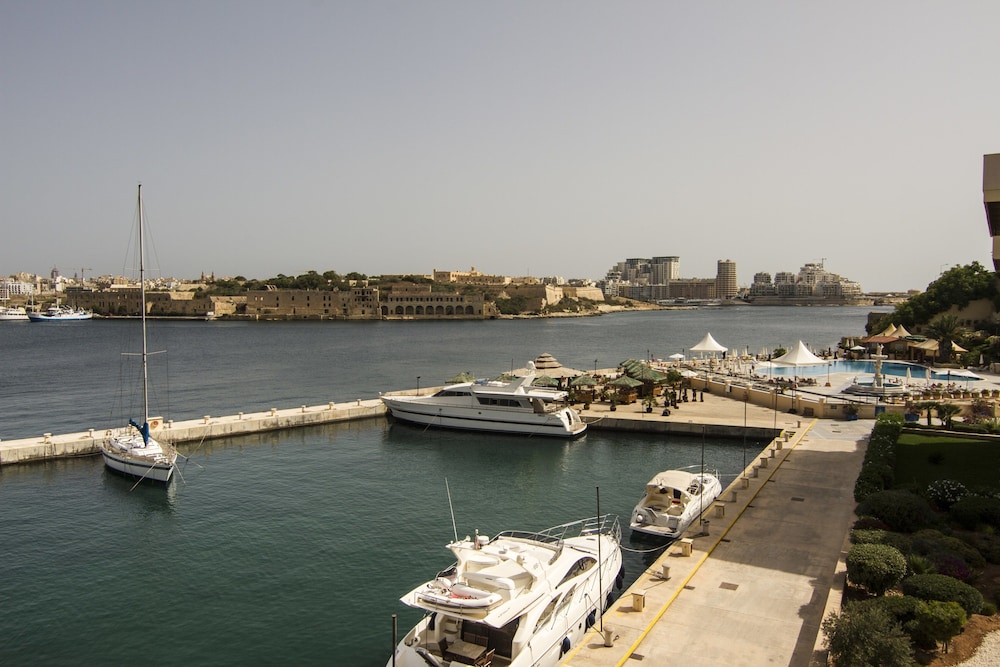 Grand Hotel Excelsior — Attractions in the area in Floriana, Malta Island