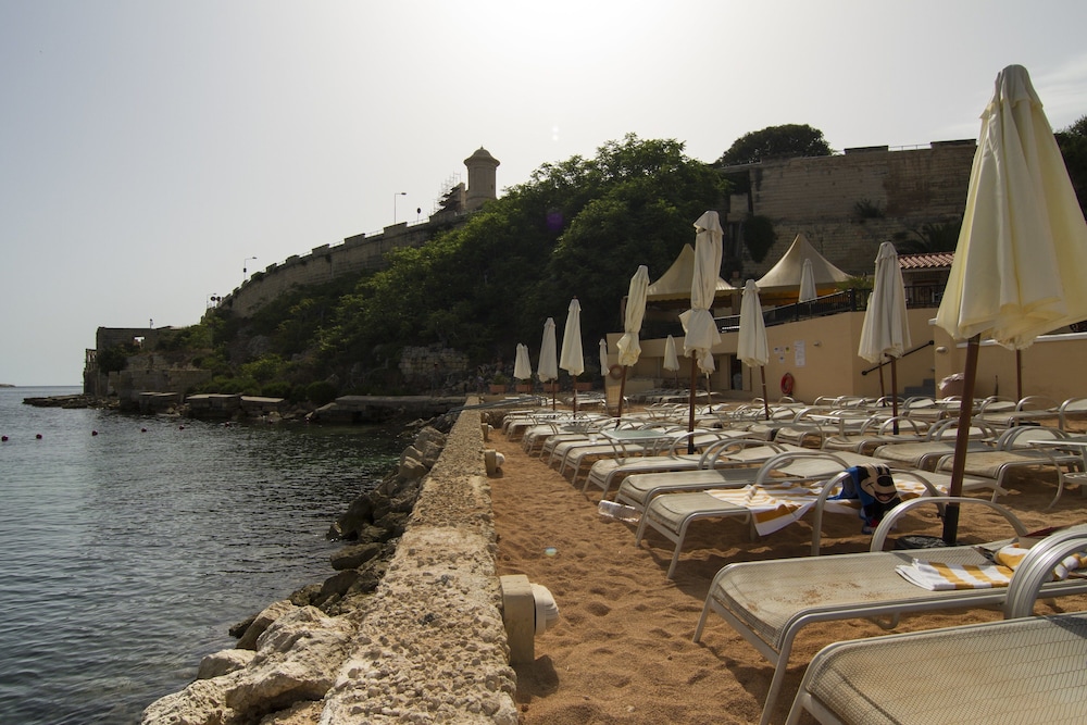 Grand Hotel Excelsior — Beach in Floriana, Malta Island