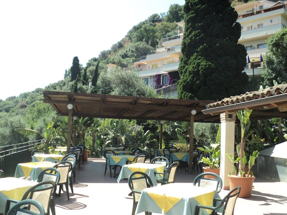Hotel Baia Delle Sirene — Taormina, Sicily