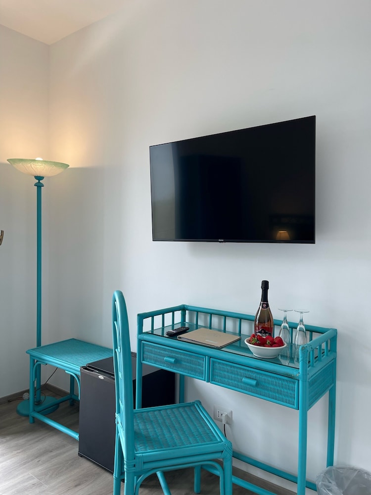 Hotel Baia Delle Sirene — Taormina, Sicily