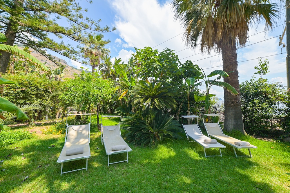 Hotel Baia Delle Sirene — Taormina, Sicily