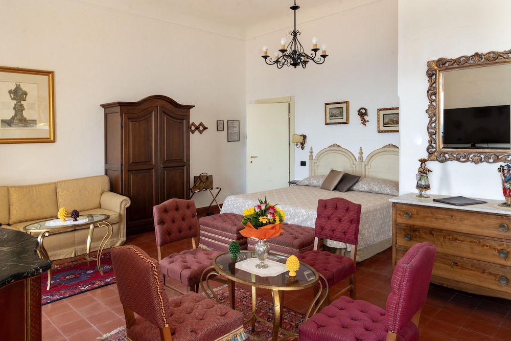 Hotel Bel Soggiorno — Hotel rooms in Taormina, Sicily