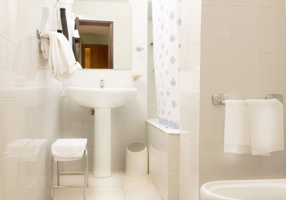 Hotel Continental — Hotel rooms in Taormina, Sicily