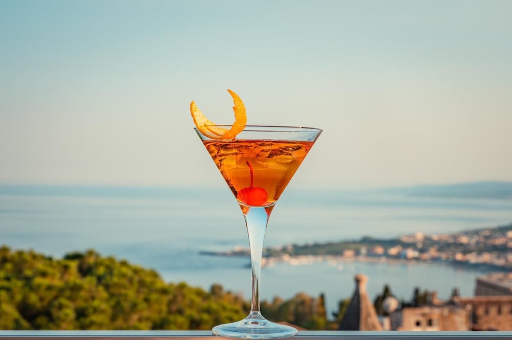 Hotel Continental — Restaurant & bars in Taormina, Sicily