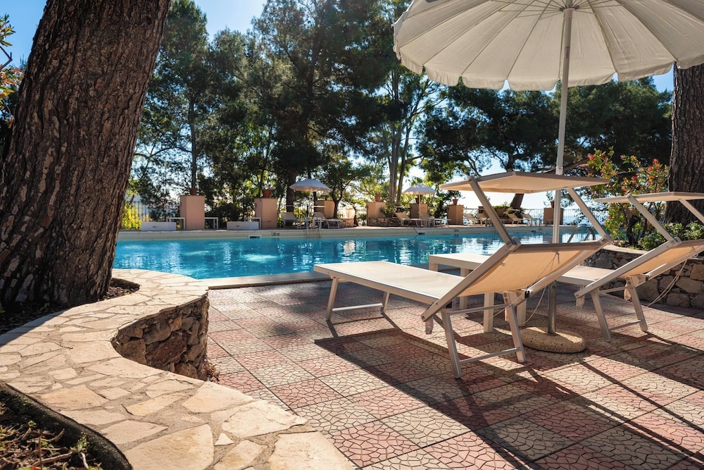 Excelsior Palace Hotel — Swimming pool in Taormina, Sicily