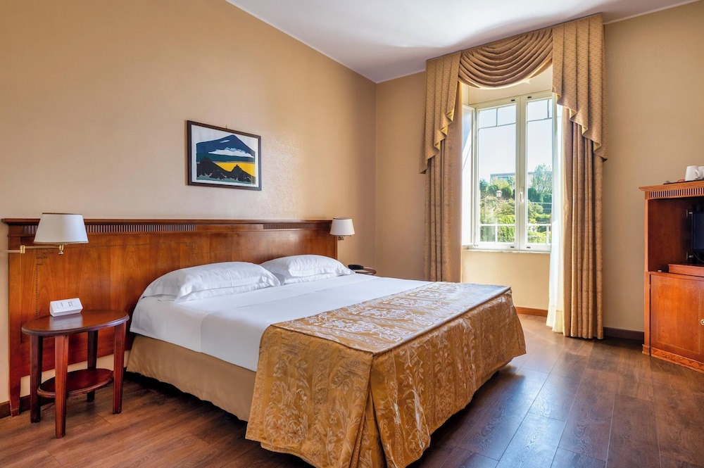 Excelsior Palace Hotel — Hotel rooms in Taormina, Sicily