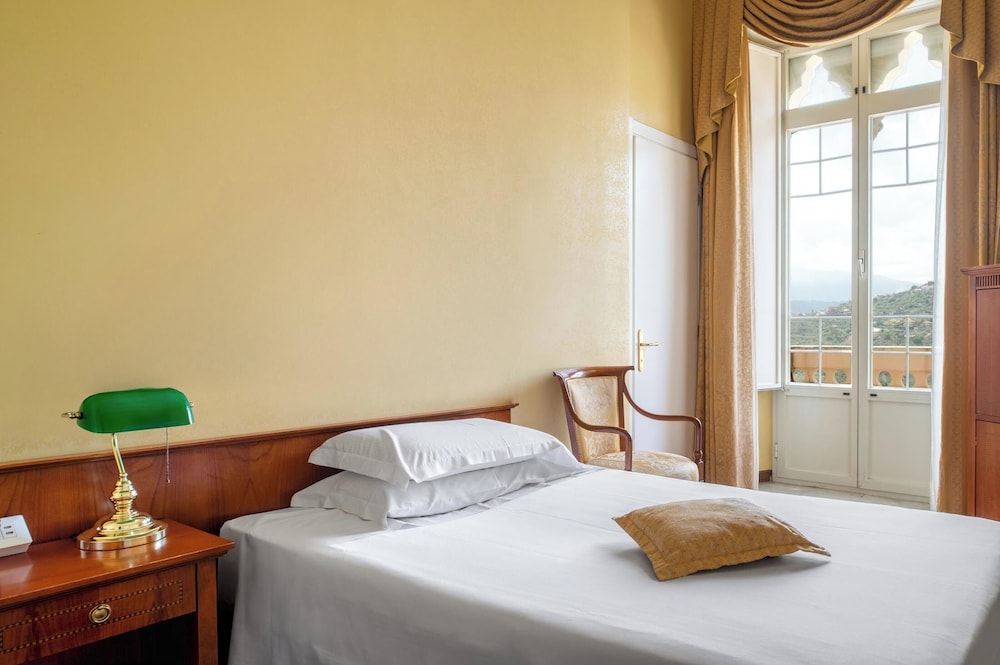 Excelsior Palace Hotel — Hotel rooms in Taormina, Sicily