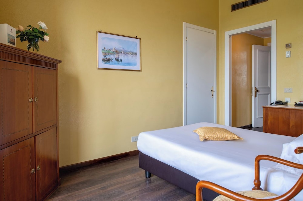 Excelsior Palace Hotel — Hotel rooms in Taormina, Sicily