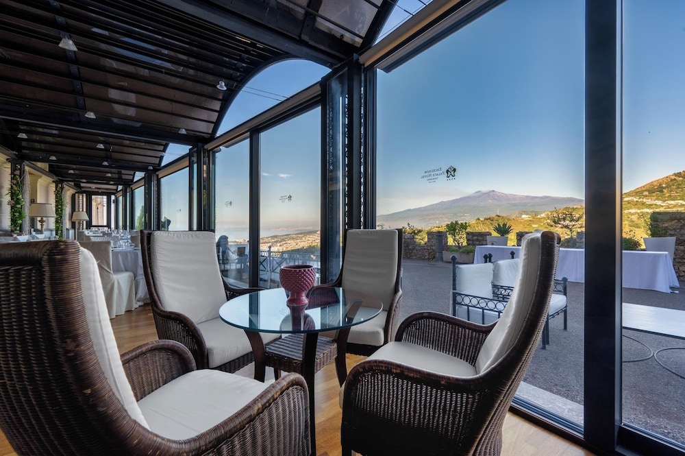Excelsior Palace Hotel — Restaurant & bars in Taormina, Sicily
