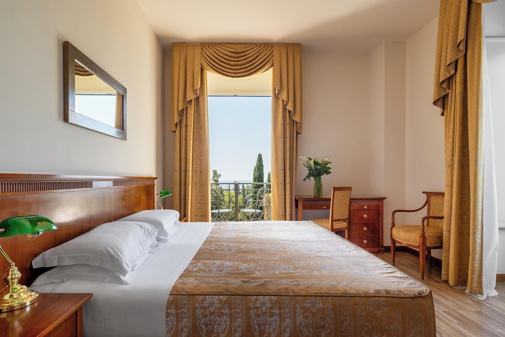 Excelsior Palace Hotel — Hotel rooms in Taormina, Sicily