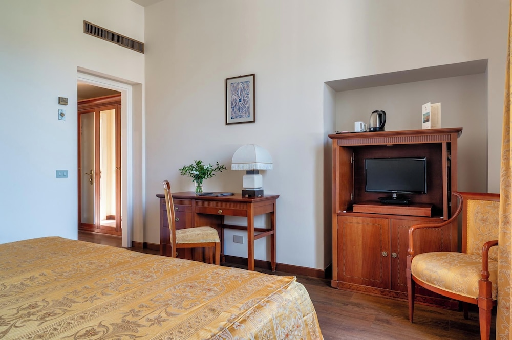 Excelsior Palace Hotel — Hotel rooms in Taormina, Sicily