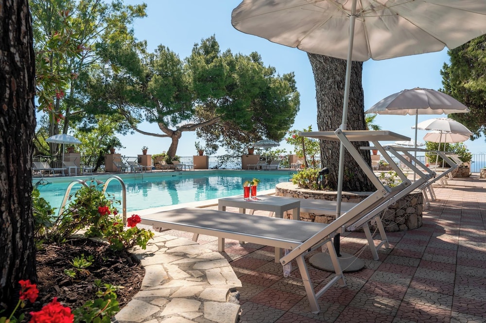 Excelsior Palace Hotel — Swimming pool in Taormina, Sicily
