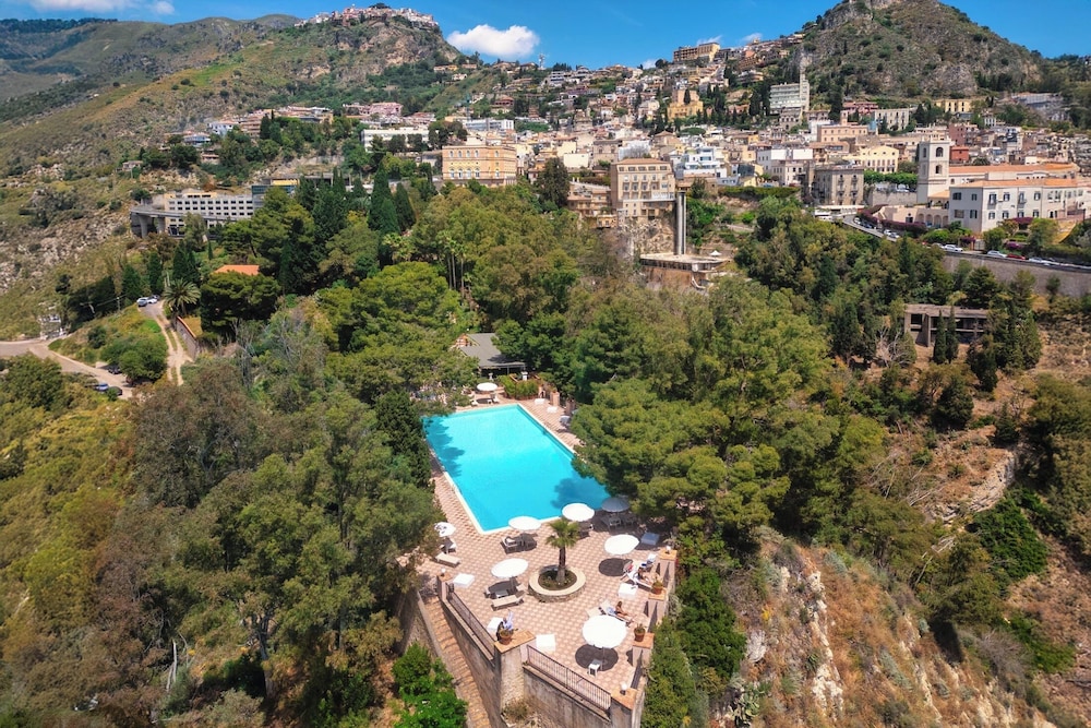 Excelsior Palace Hotel — Swimming pool in Taormina, Sicily