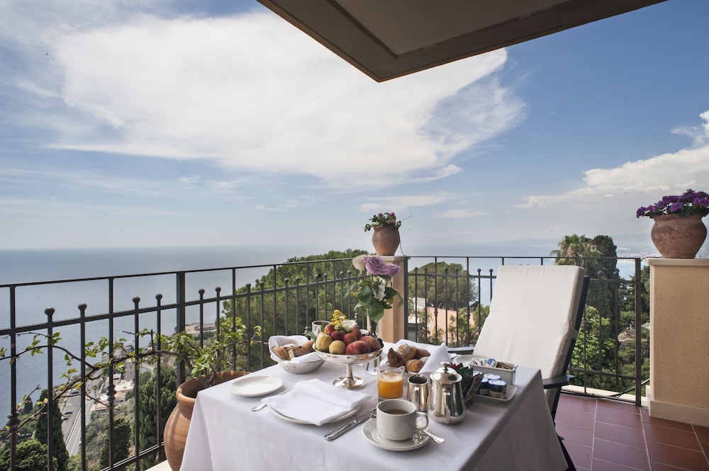 Grand Hotel San Pietro Taormina - Preferred Hotels & Resorts — Hotel rooms in Taormina, Sicily