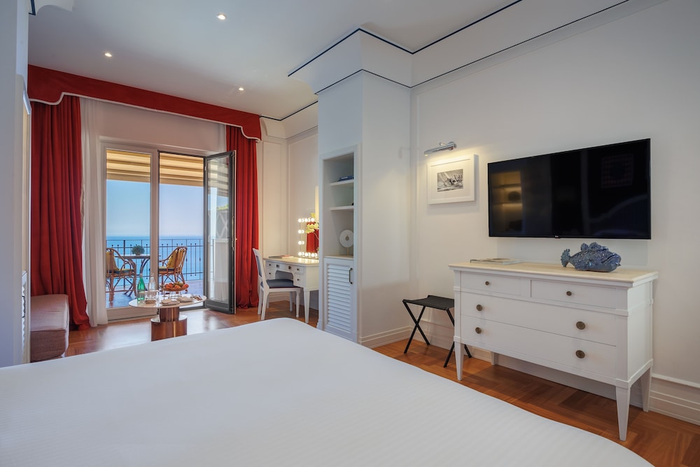 Grand Hotel San Pietro Taormina - Preferred Hotels & Resorts — Hotel rooms in Taormina, Sicily
