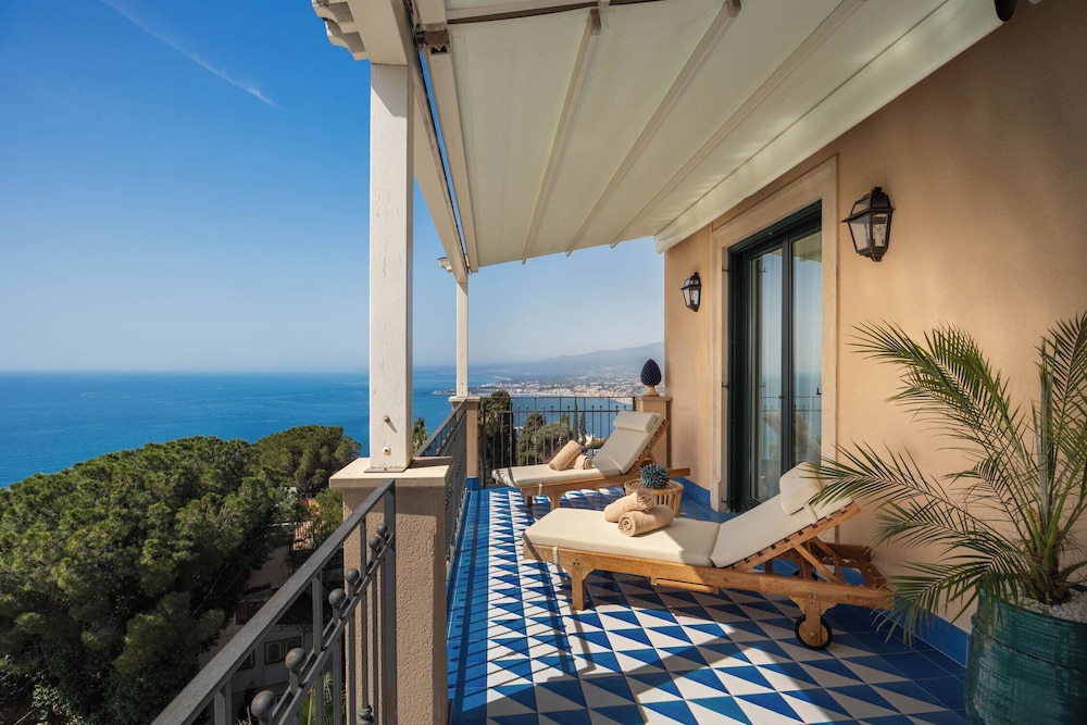 Grand Hotel San Pietro Taormina - Preferred Hotels & Resorts — Hotel rooms in Taormina, Sicily
