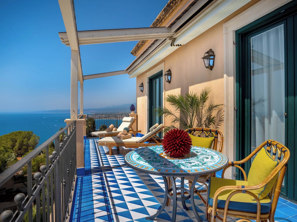 Grand Hotel San Pietro Taormina - Preferred Hotels & Resorts — Hotel rooms in Taormina, Sicily