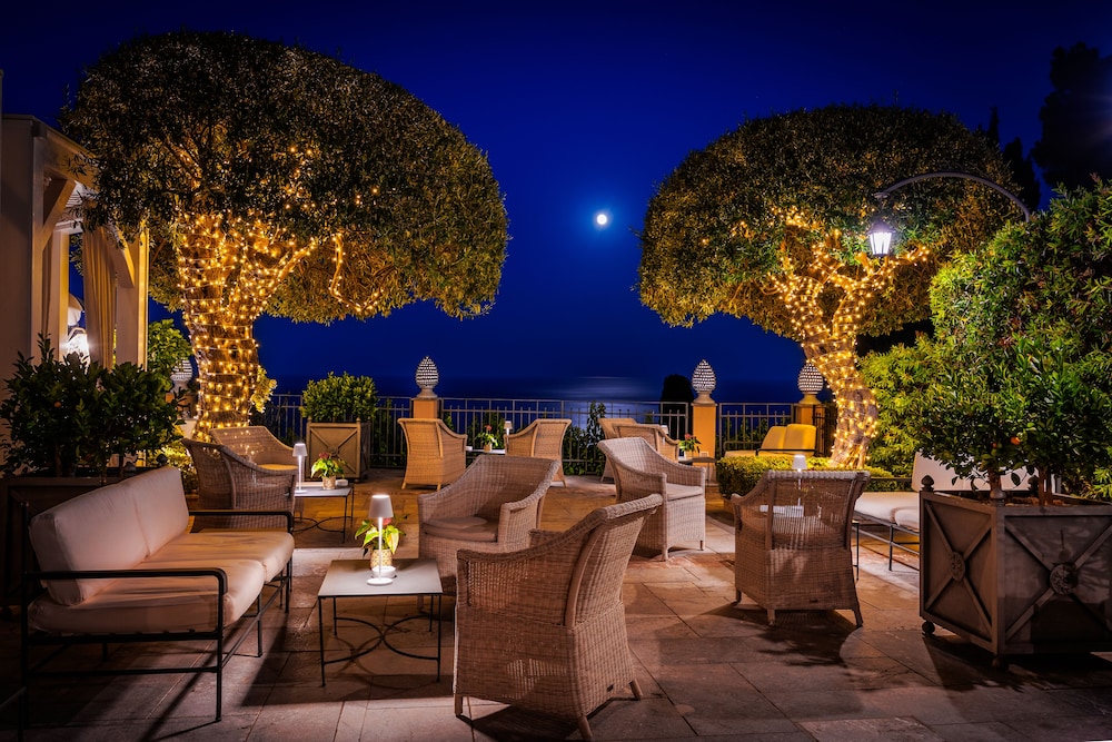 Grand Hotel San Pietro Taormina - Preferred Hotels & Resorts — Restaurant & bars in Taormina, Sicily