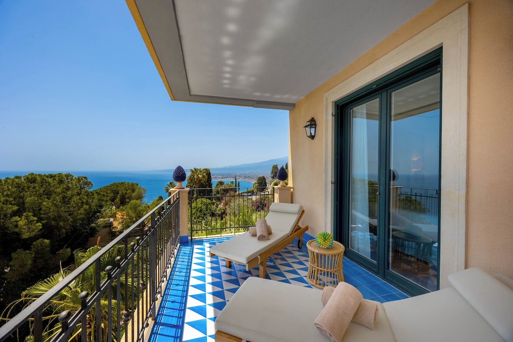 Grand Hotel San Pietro Taormina - Preferred Hotels & Resorts — Hotel rooms in Taormina, Sicily